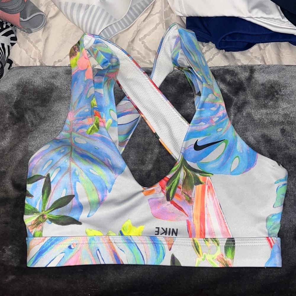 Nike sports bra